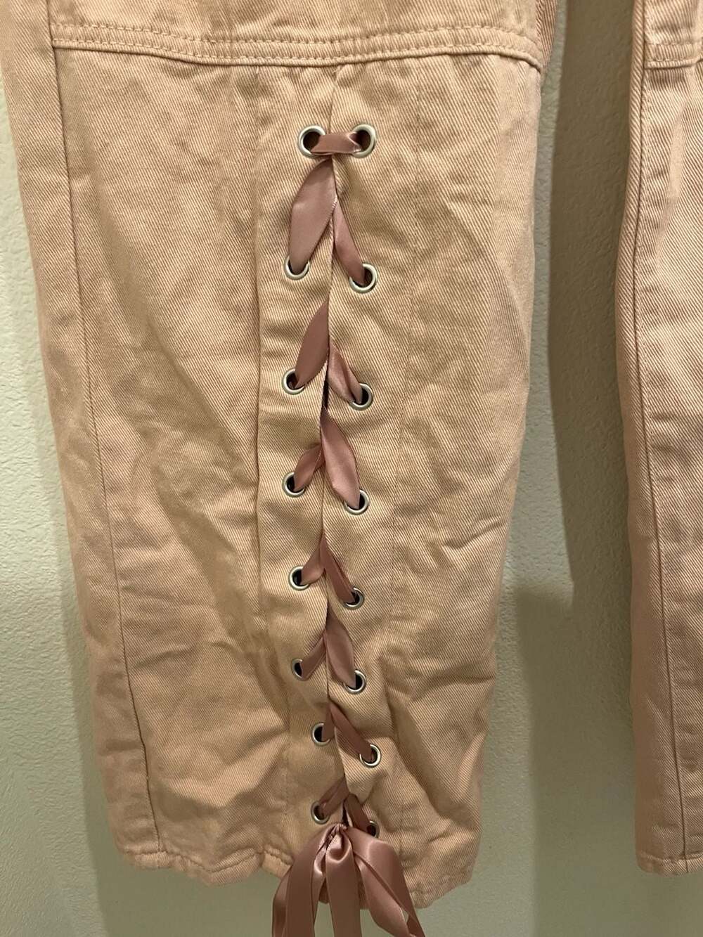 Boohoo Lace-Up Detail Pink Baggy jeans - Picture 5 of 10